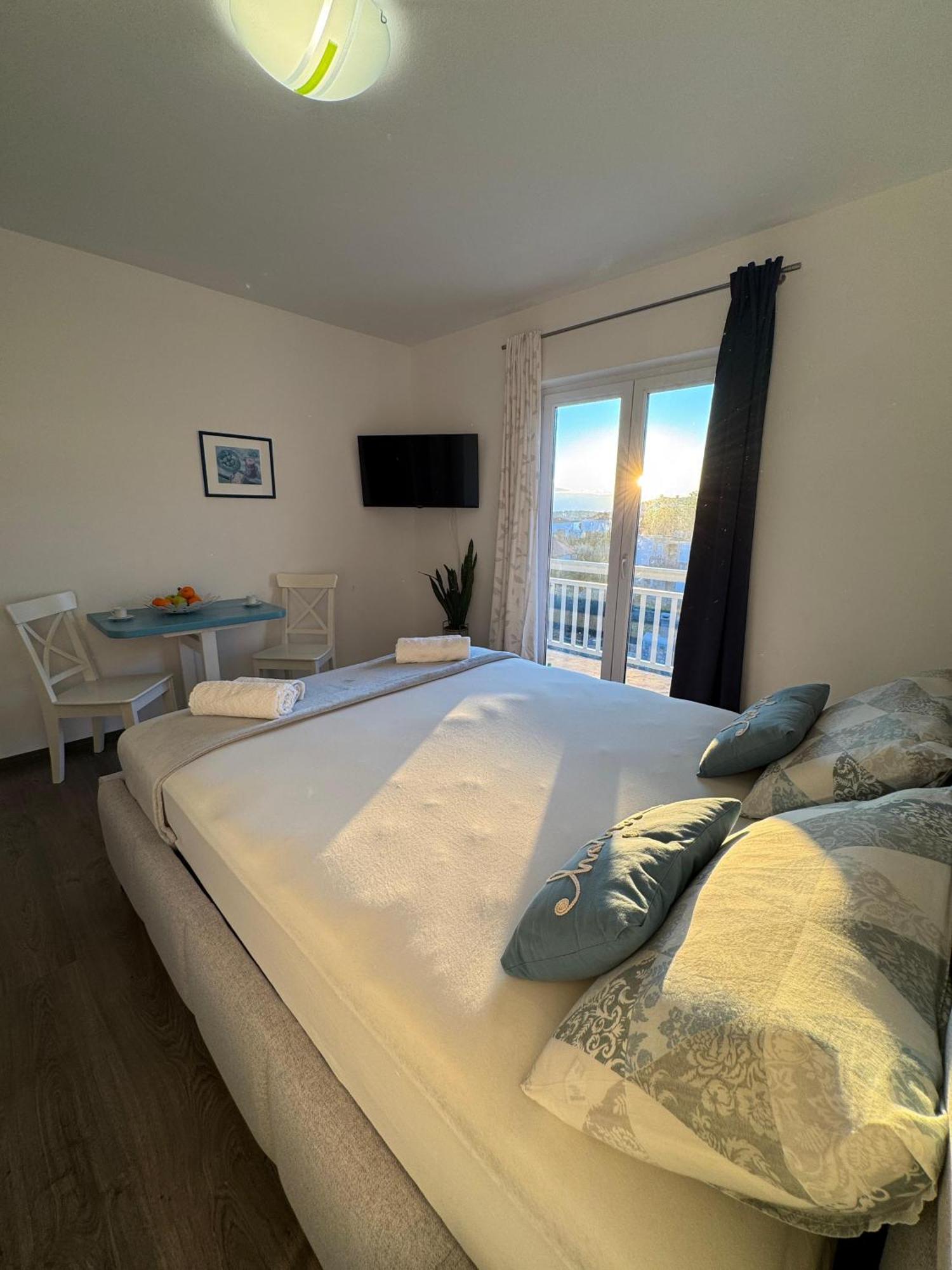 Guest House Kovacevic Hvar Town Bagian luar foto